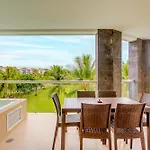Zen Beachfront Condo, Pool, Gym, Golf, Beach Club