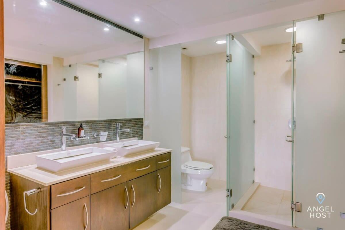 Zen Beachfront Condo, Pool, Gym, Golf, Club Playa del Carmen
