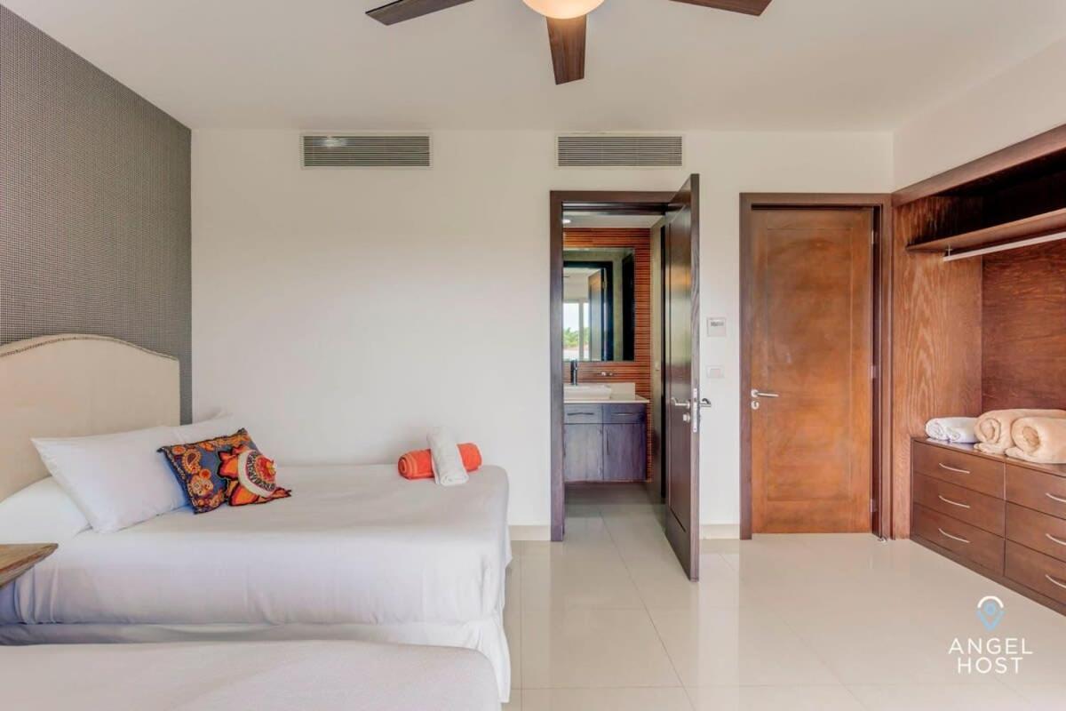 Zen Beachfront Condo, Pool, Gym, Golf, Club Сasa de vacaciones