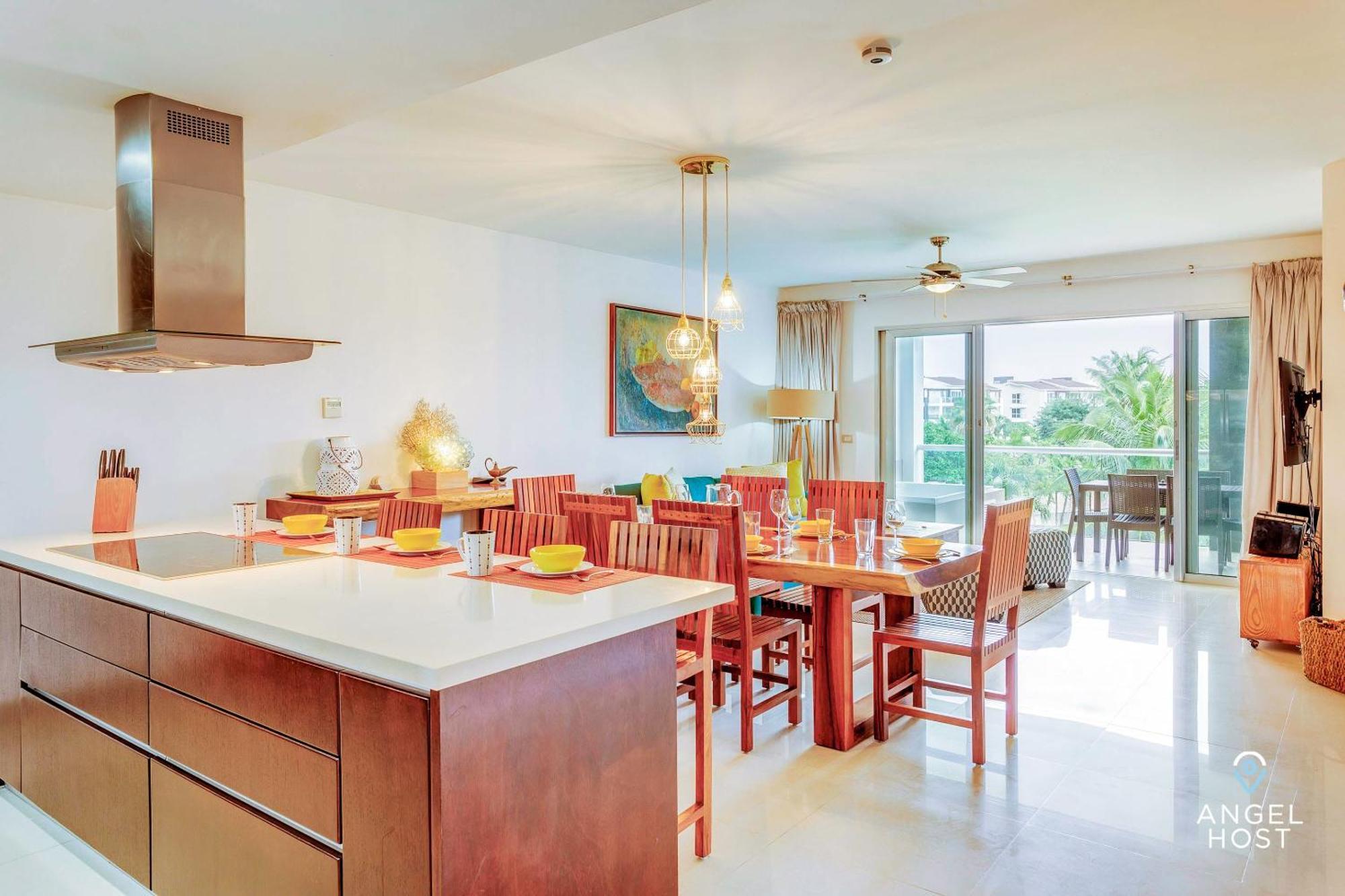 Zen Beachfront Condo, Pool, Gym, Golf, Club * Playa del Carmen